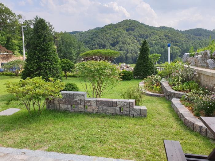 235149625_BkhKZNMi_12927091310e1c2462b2b5e64b4891169396b939.jpg 이미지크게보기