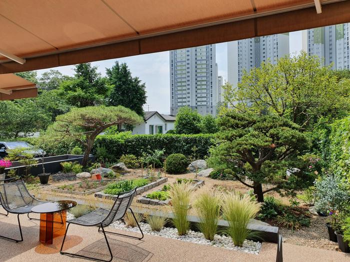 235149625_cip07hEj_a0eafad9d3e4ff91faa0e2de72113420944e758f.jpg 이미지크게보기