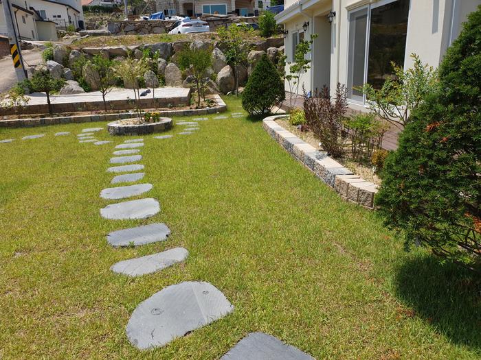 235149625_kp0FqPOf_18240c9abb688219a3c1ba46c2b3268724191ada.jpg 이미지크게보기