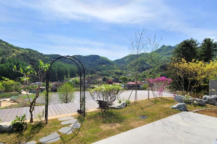 235149625_miJWpALO_de8f0baf72cc3f16cd149f1ffc808dbae75deedd.jpg 이미지크게보기