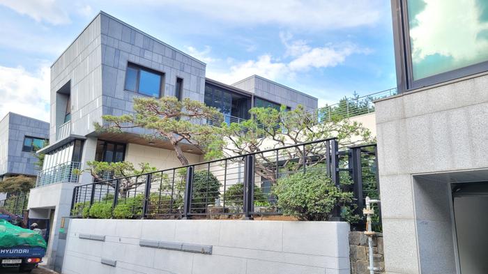 235149625_y1UAxwdr_868f8757e3bdee2885f09000a15b384d83052eab.jpg 이미지크게보기