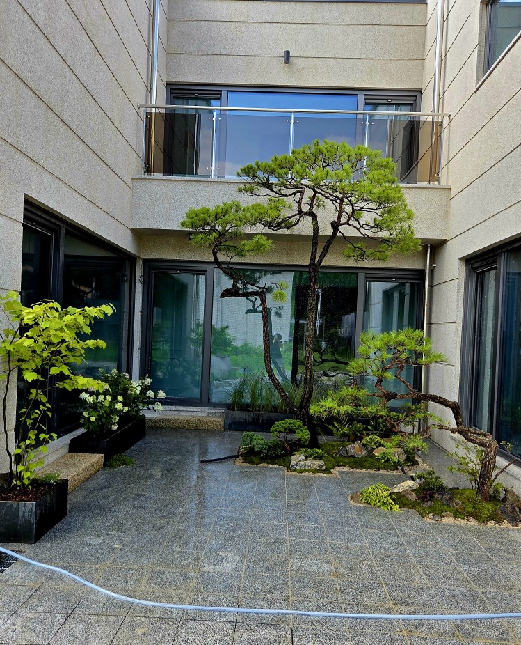 /user/s/ss5340/editor/2508/5dff1c71516d772906252af5f7193521_1754277031_5832.jpg 이미지크게보기